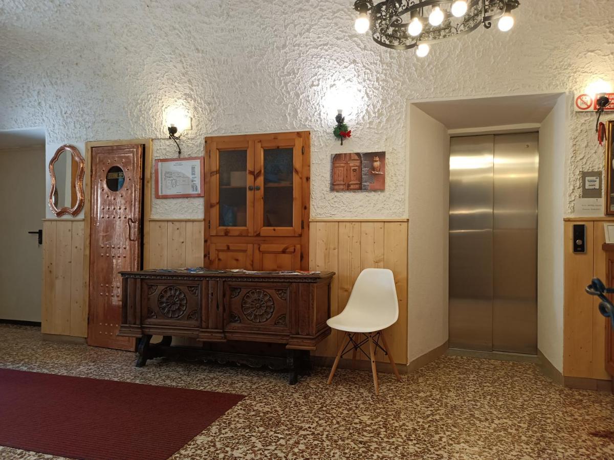 Hotel Gufo Bormio Exteriér fotografie
